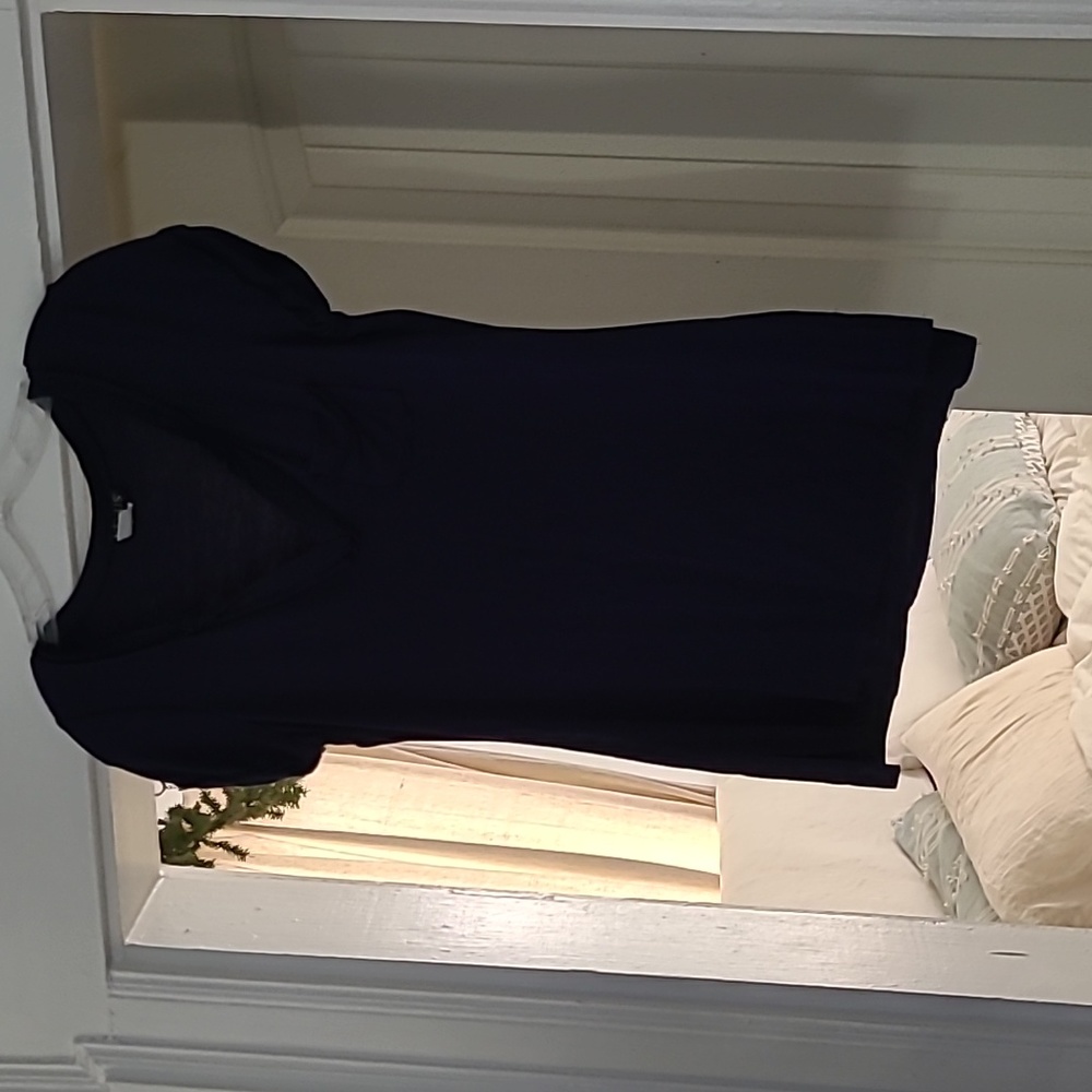 Navy t-shirt